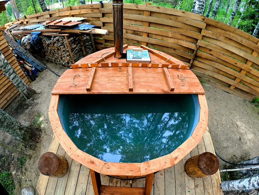 Уютный глэмпинг Типи-трип в лесу с баней, купелью и очагом