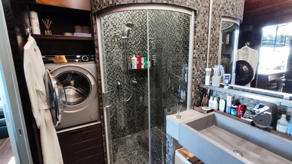 Квартира Квартира Современная уютная студия в 5 минутах пешком от метро Площадь Ильича — Москва