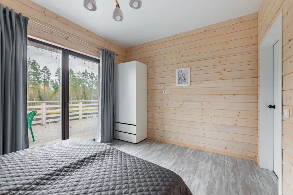 Коттедж с прямым видом на озеро