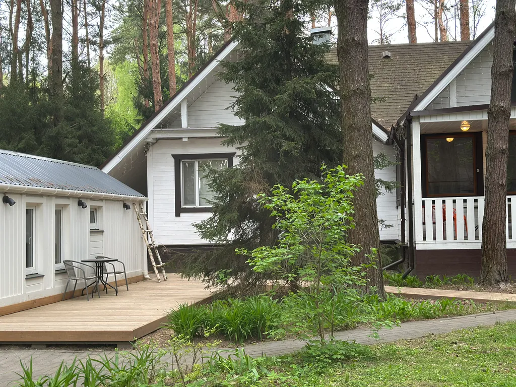 Загородный дом в соснах недалеко от Москвы