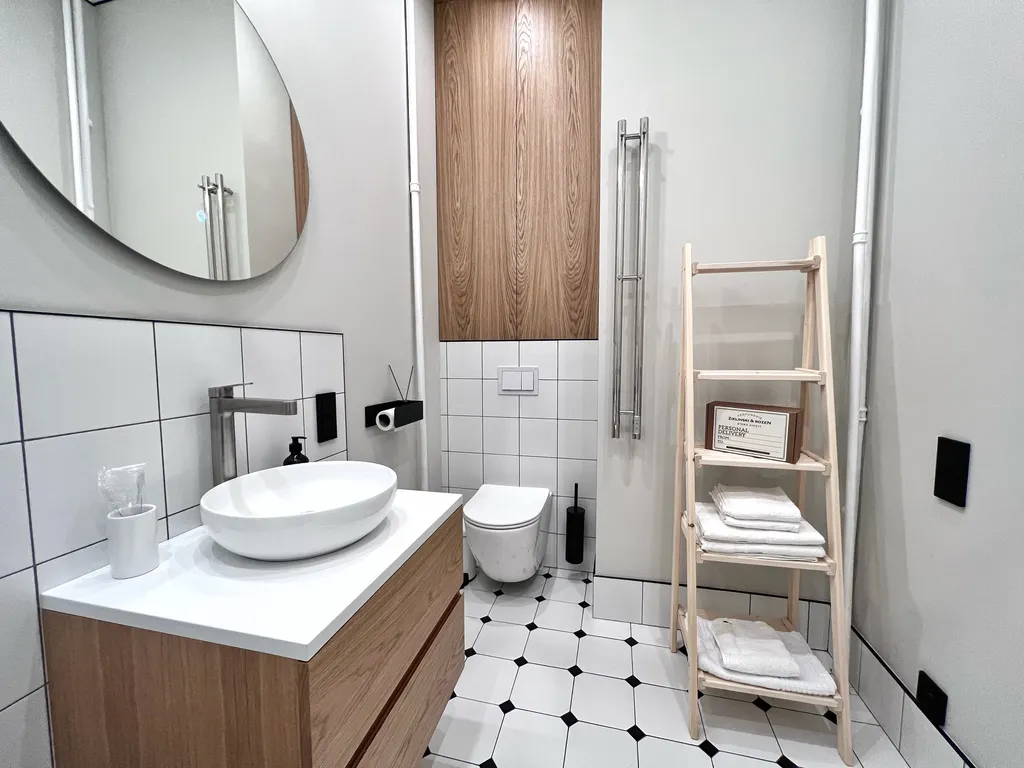 Квартира Квартира 2-комнатная с дизайнерским ремонтом в центре Москвы 5 минут до Кремля! — Москва