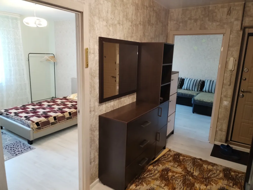 ТЦ Трио, Мега, Ледовый дворец