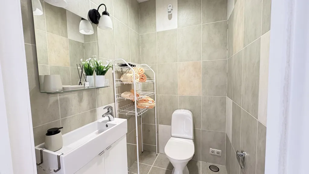 Забудьте о городской суете! Уютный домик на берегу озера!