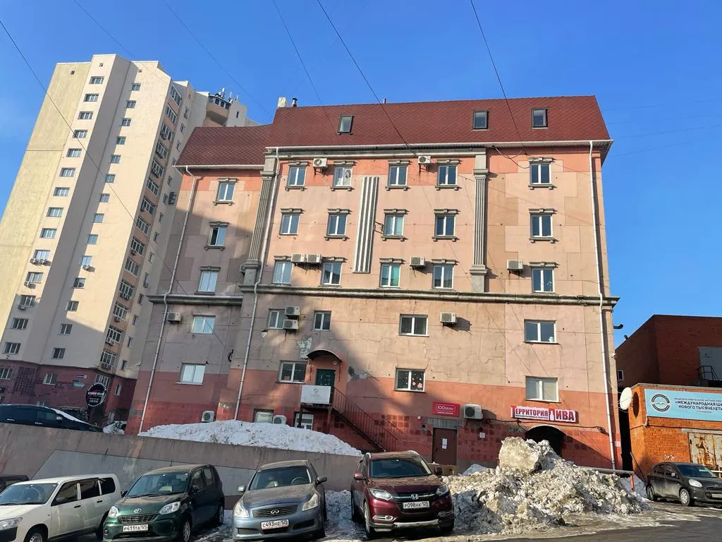 Апартамент с двумя окнами в топовой локации рядом с морем