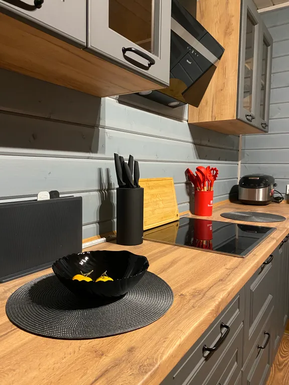 Дом с баней и Сибирским чаном у леса и озера