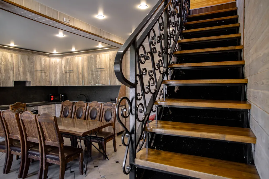 Двухэтажный коттедж с баней