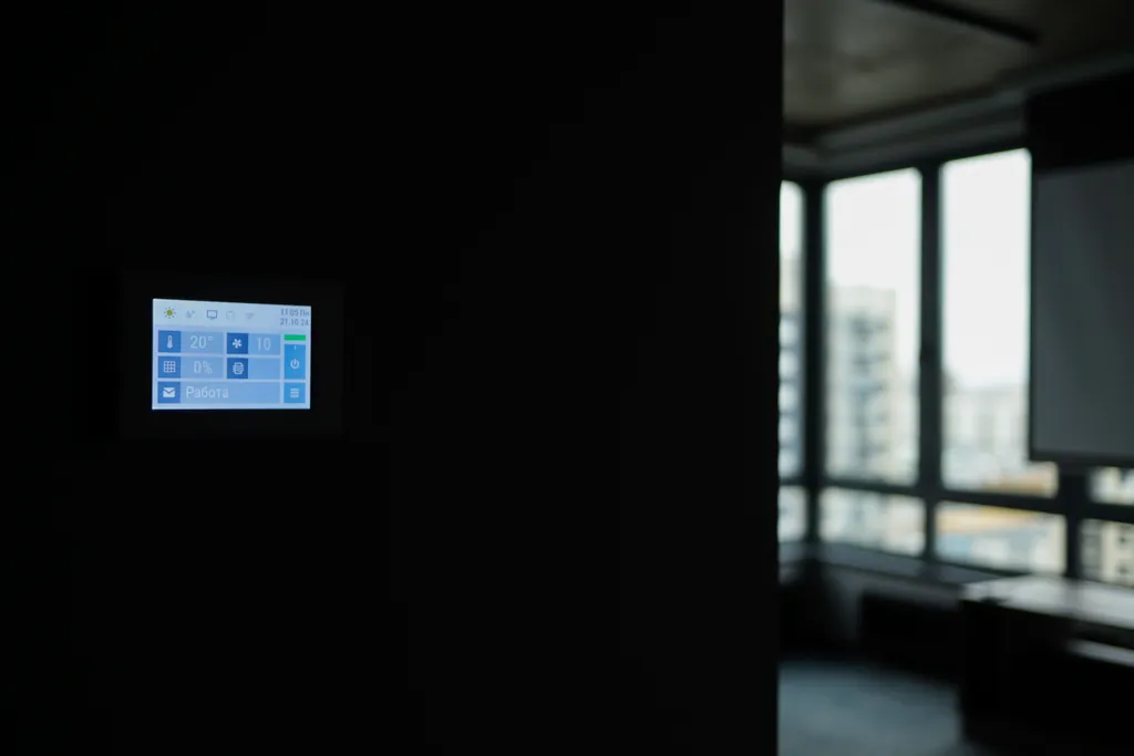 Стильная квартира с кинопроектором