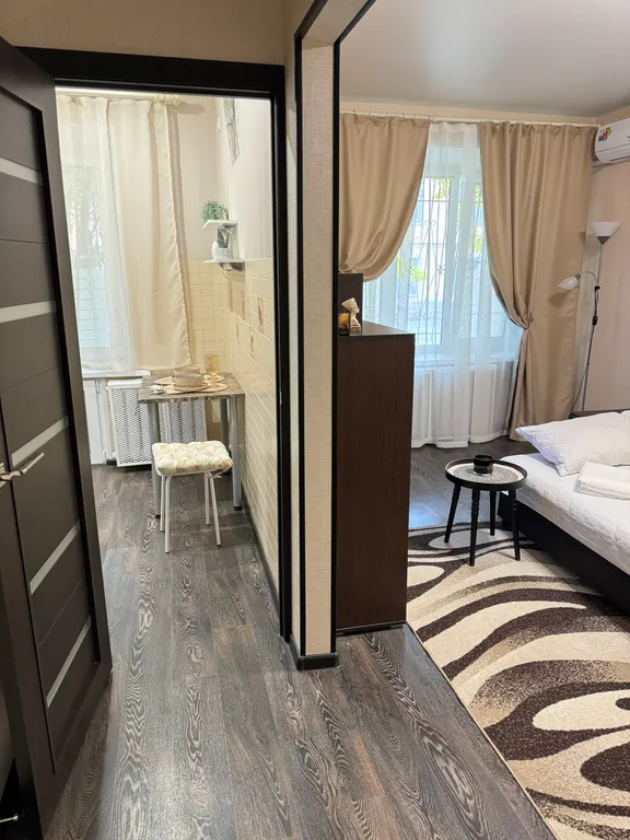 Квартира рядом с Площадью Ленина в историческом центре города