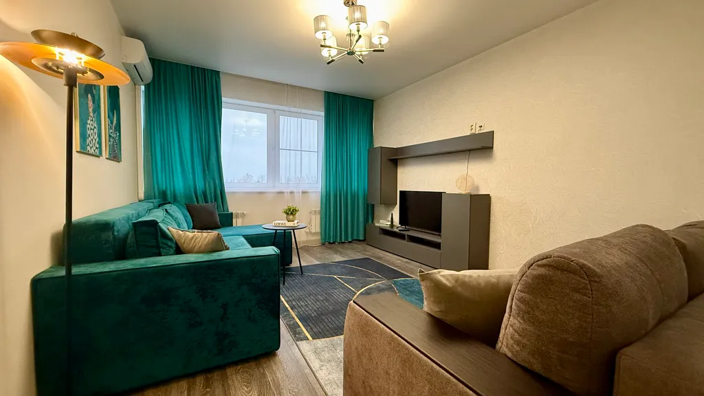 Просторная двушка у М-2