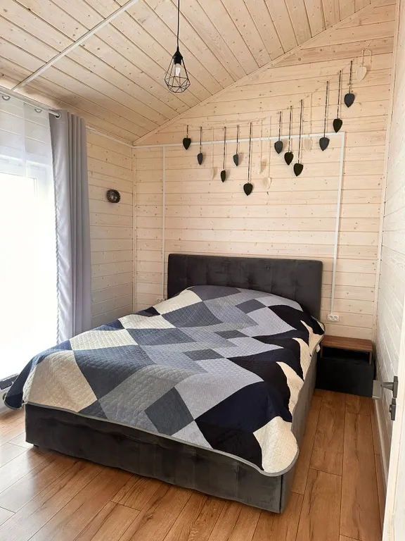 Коттедж с баней рядом с парком Малевича