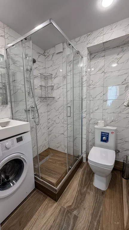 Апаpтамeнт с видом на горы , террасой и собственной парковкой