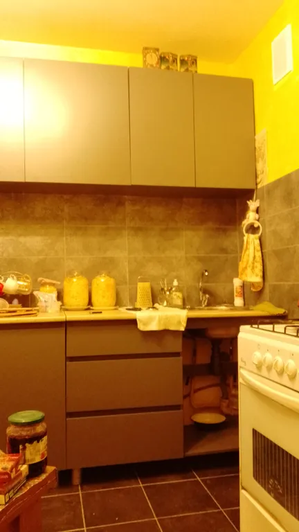 Уютная комната в трёхкомнатной квартире