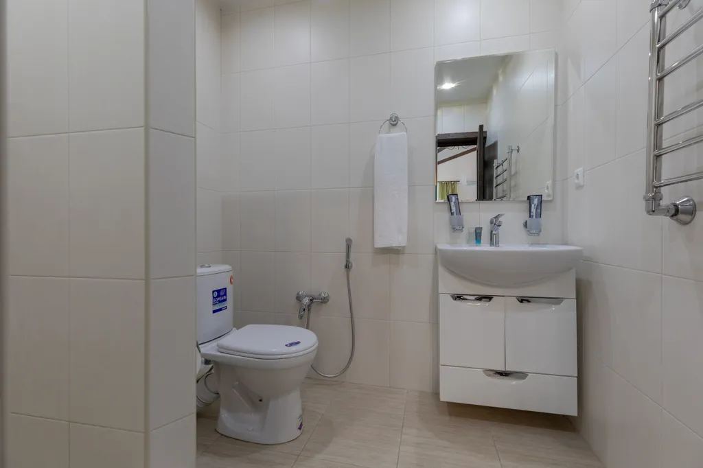 Загородный коттедж с баней и подогреваемым бассейном