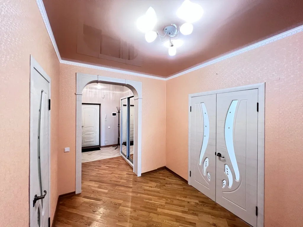 Двухкомнатная, БОЛЬШАЯ, ЦЕНТР