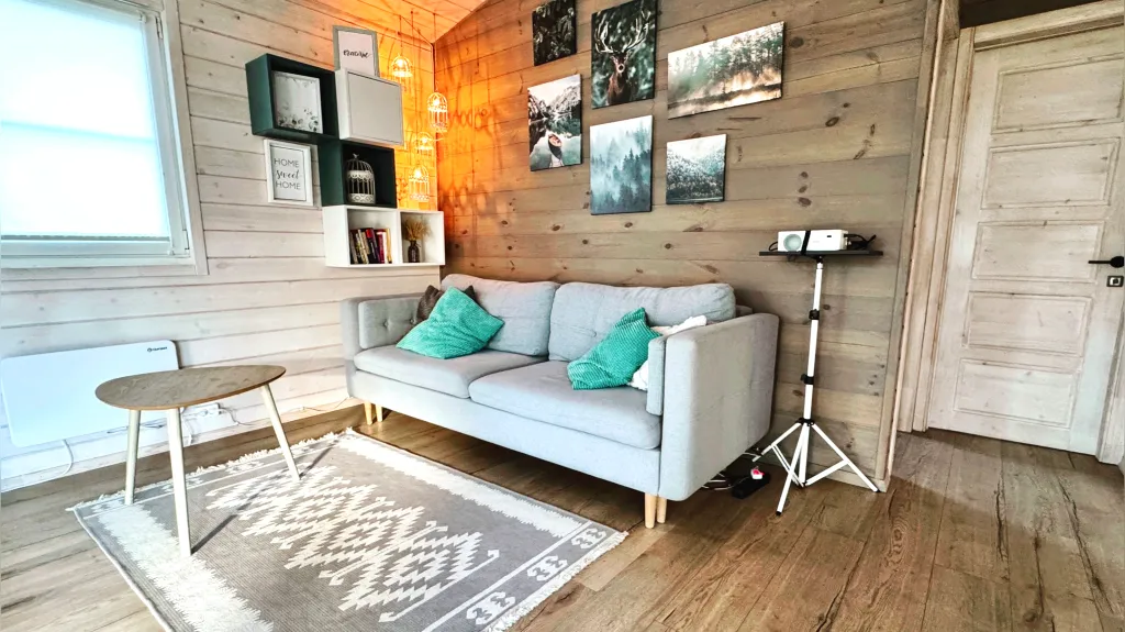 Коттедж Новый дом с баней и уличной джакузи — Ефимово