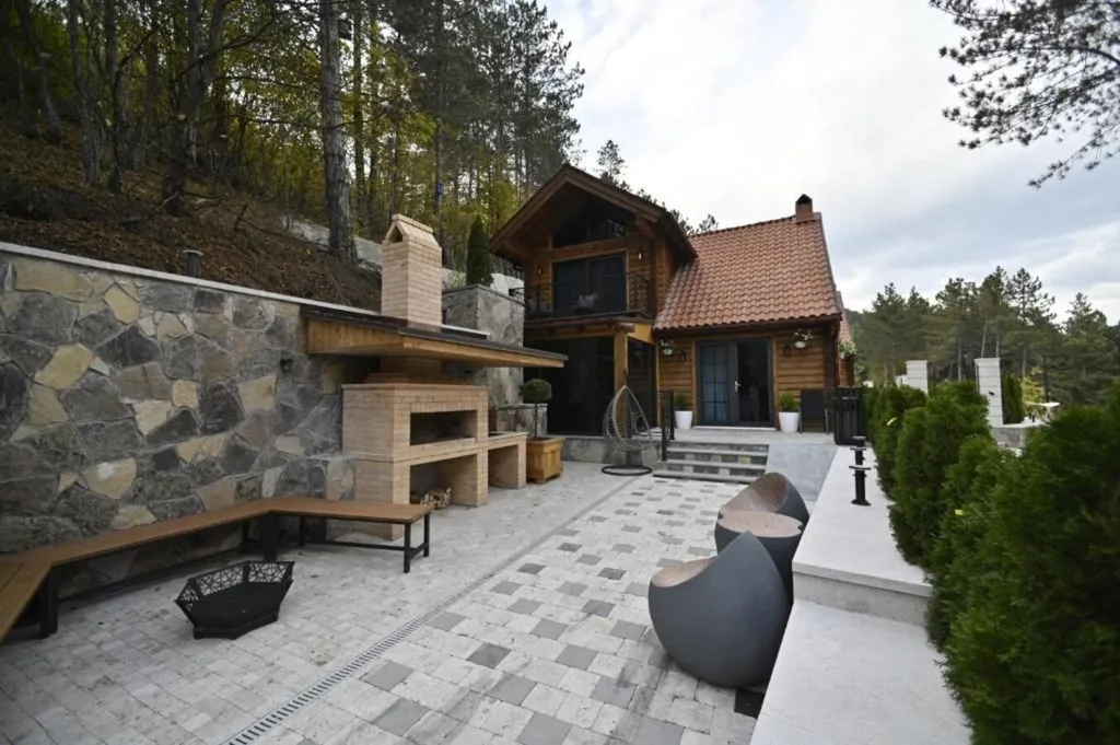 Коттедж 4-комнатный Дом — аренда посуточно в Дилижан