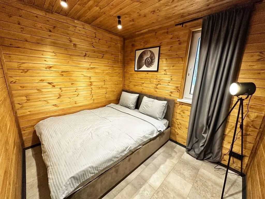 Барн-хаус 1 с чаном и сауной в сосновом лесу