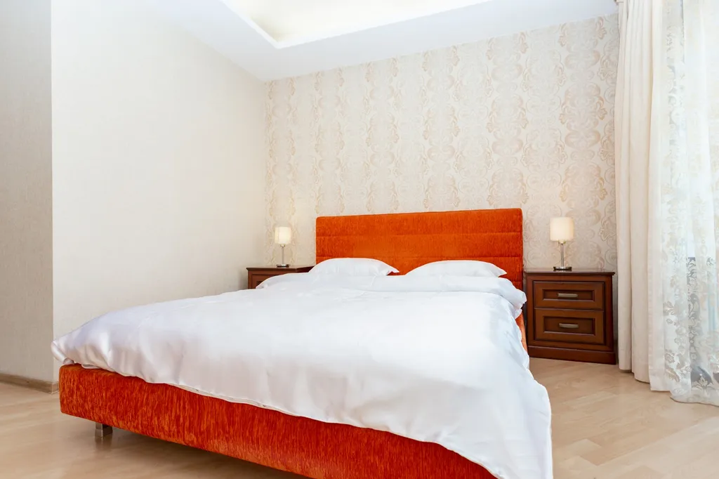 Четырёхкомнатные апартаменты на главном проспекте города