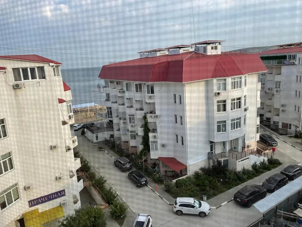 Просторная квартира с видом на море