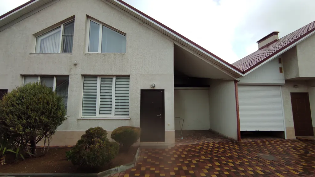 Уютный коттедж с видом на море