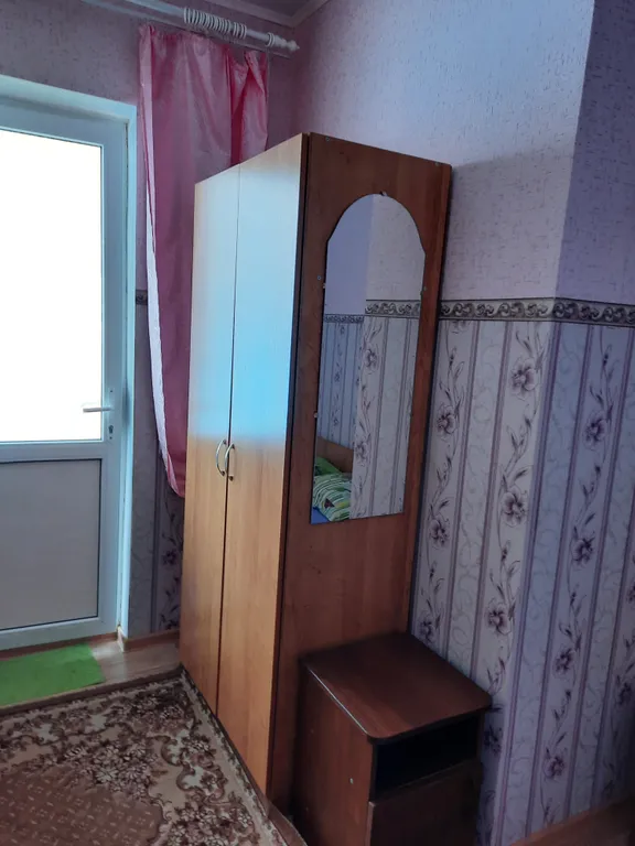 Квартира Квартира Трёхместный номер эконом класса с кондиционером с июня по сентябрь — Анапа