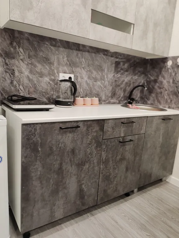 Уютная квартира - студия в новом доме с видом на Китай