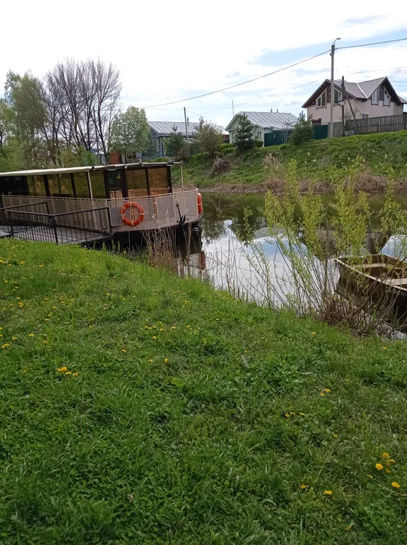 Дача у реки