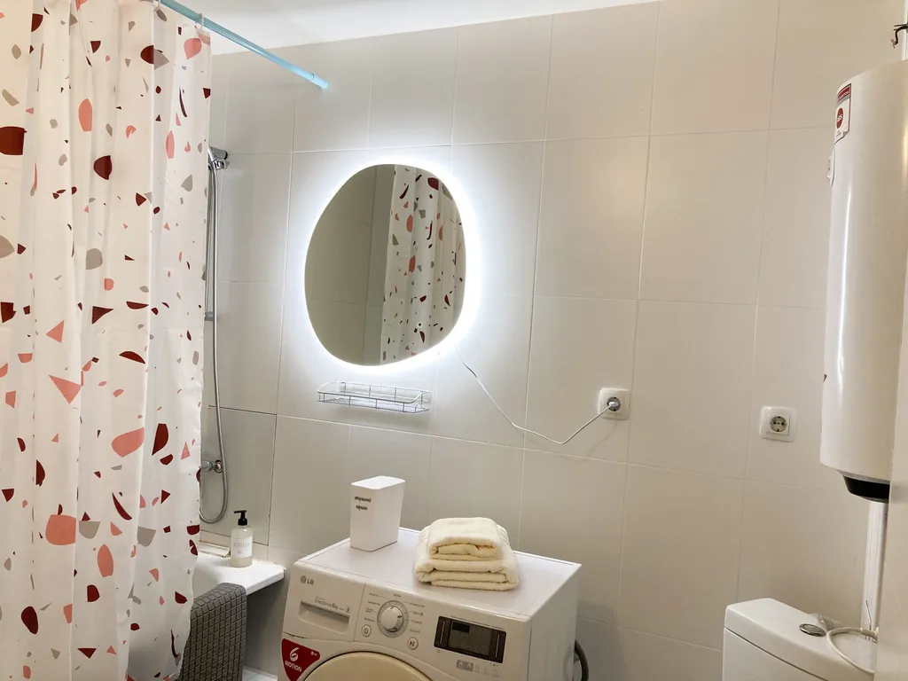 Солнечная квартира с просторной кухней