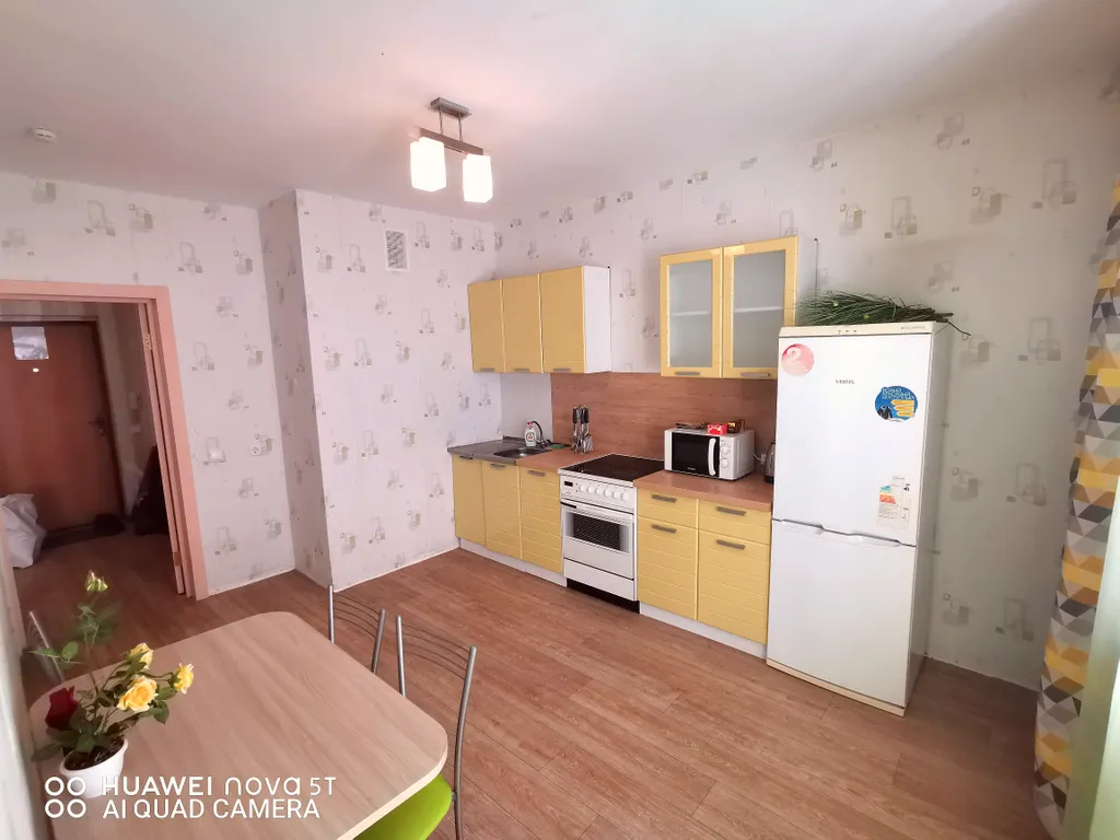 Квартира Светлая квартира рядом с ТРЦ Планета — Красноярск