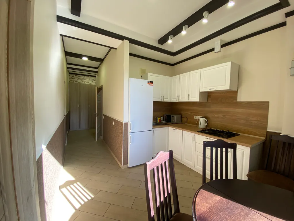 Квартира напротив подъёмника