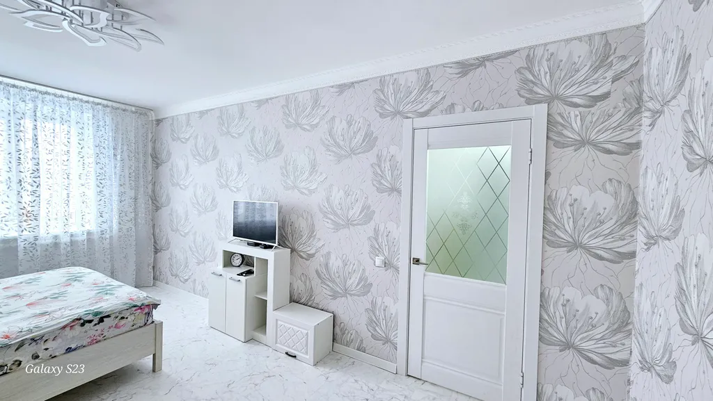 Великолепная квартира — аренда посуточно в Строитель