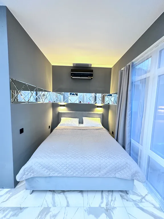 Апартаменты с террасой рядом с аэропортом