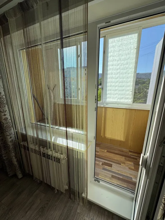 Уютная солнечная квартира в районе Золотого моста