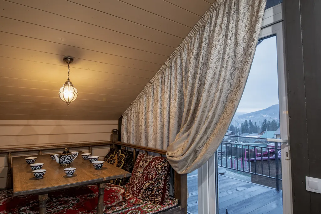 Коттедж Уютный дом Tashkent с видом на горы — Шерегеш