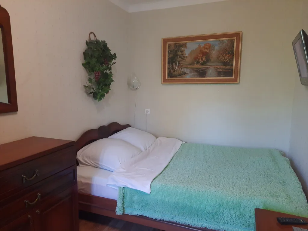 Чистая и уютная 2-комнатная квартира недалеко от ЖД вокзала