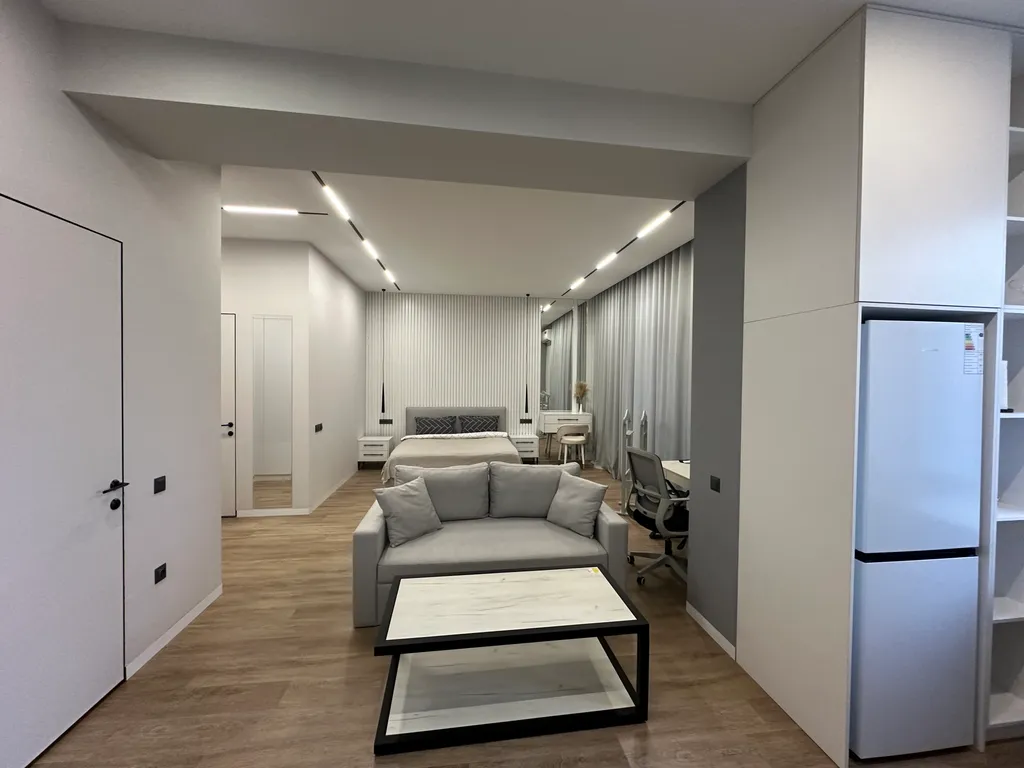 Minor-River apartment