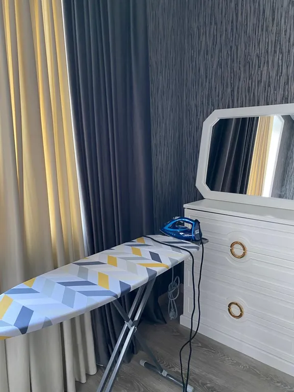 Двухкомнатная квартира в самом центре, новый дом, вид на море