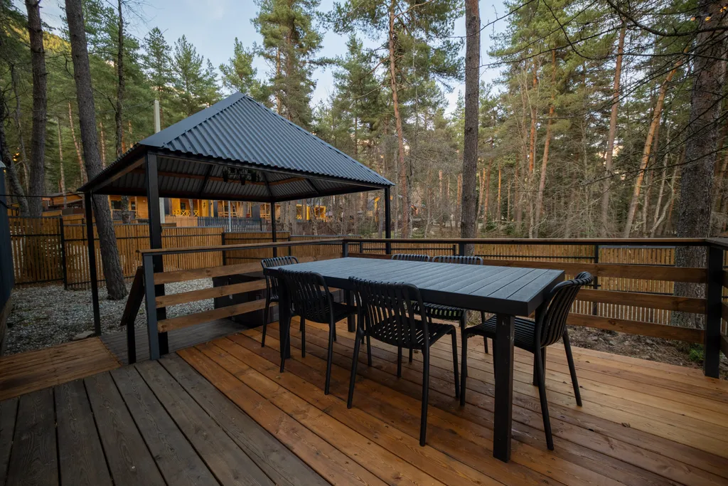 Коттедж на 6-7 человек с частной территорией и джакузи Aspen Bloom