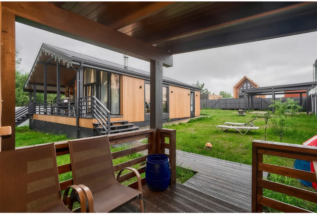 Дом у озера #1