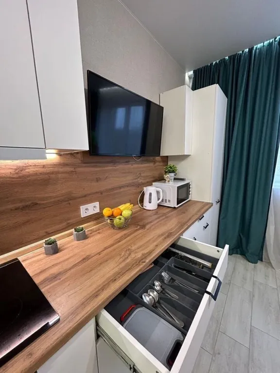 Новая студия с видом на Лавру