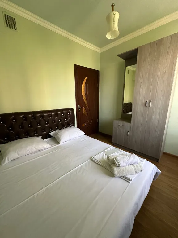 Avchieva's apt on Mashtots Ave