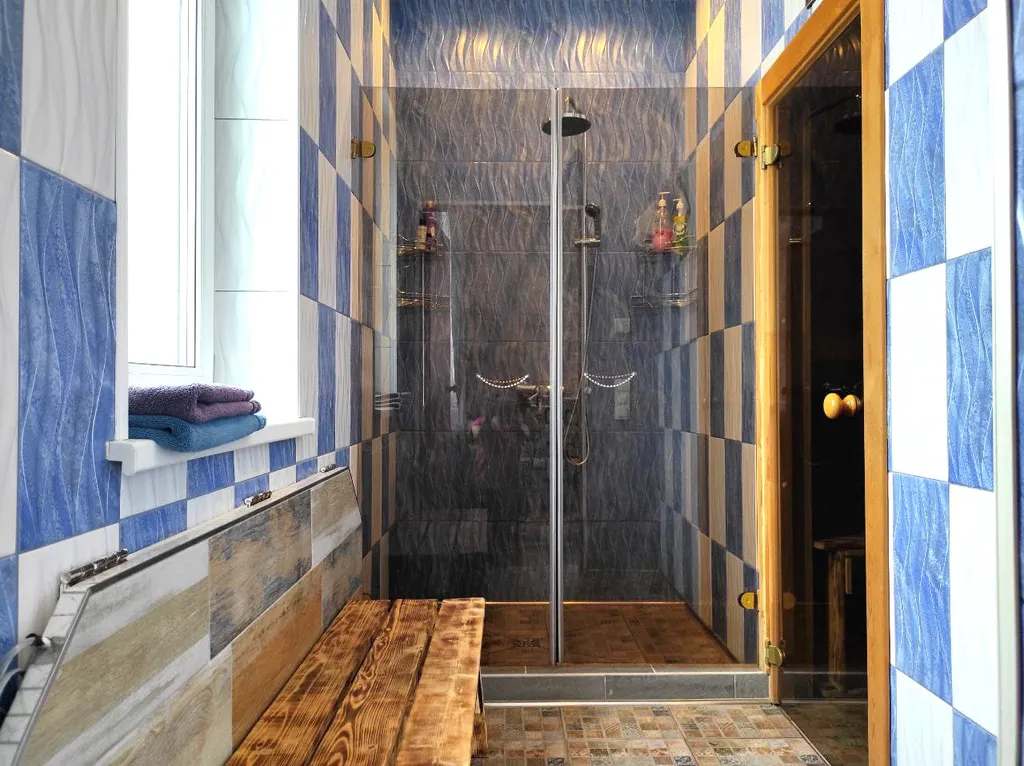 Коттедж Коттедж Сапфир с теплым бассейном и баней — Агалатово