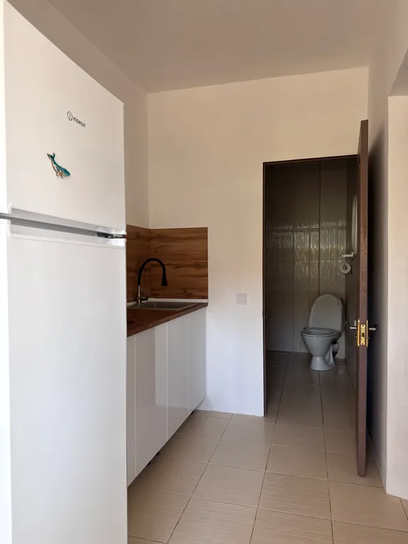 Студия с кухней у хореки, парковка, кондиционер