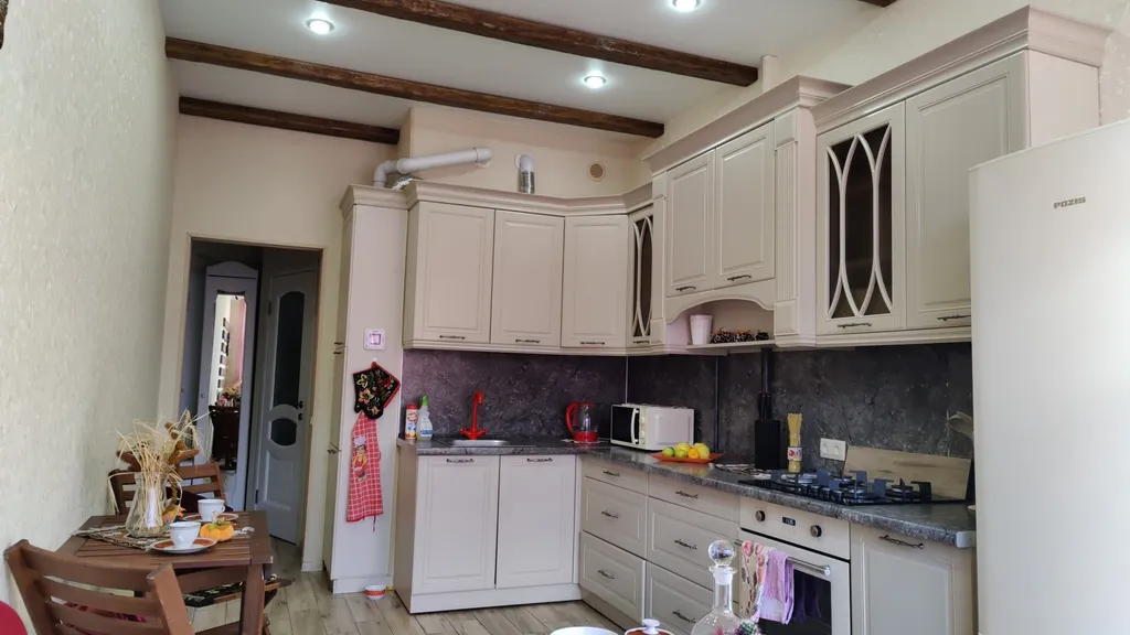 Квартира 2-комнатная Квартира — Сочи