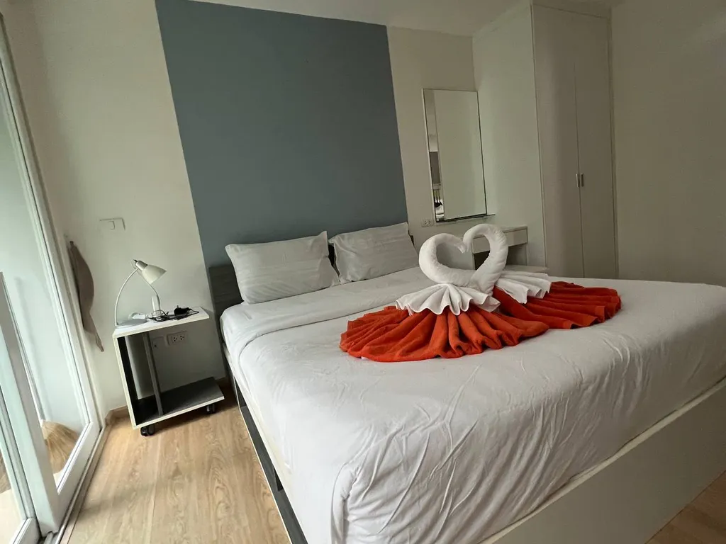 Ката Студия  после ремонта с отличным видом на сад в Ozone