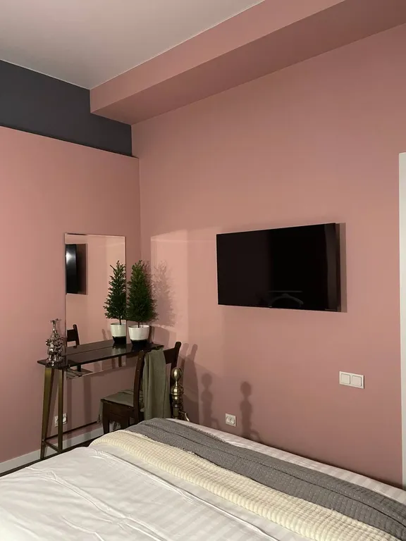 Трёхкомнатная квартира с элементами колониального стиля у подъемника