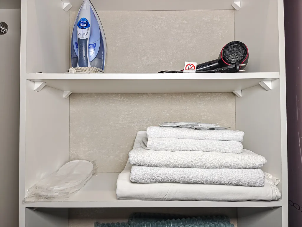 Двухкомнатная студия с шикарным видом на реку Михайловской набережной