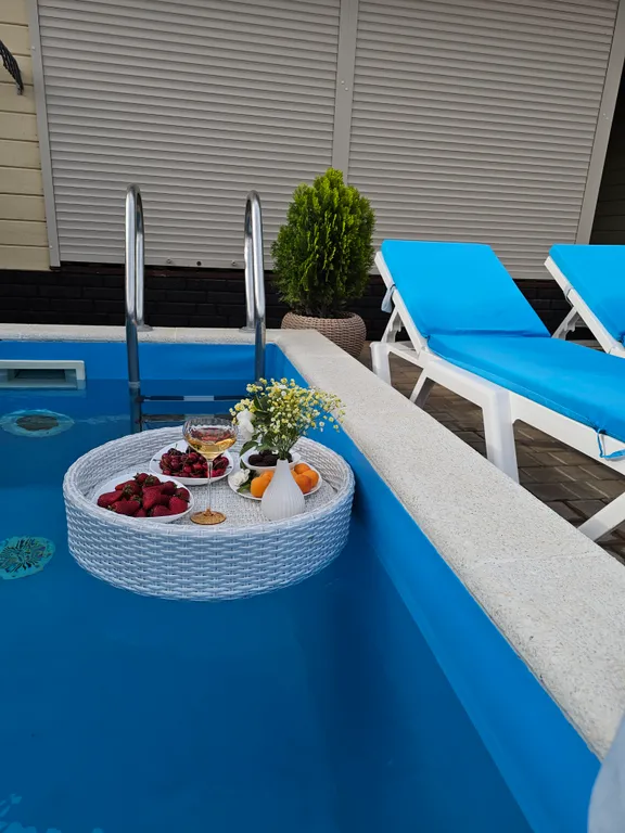 Коттедж Нектарин — аренда посуточно в Голубицкая