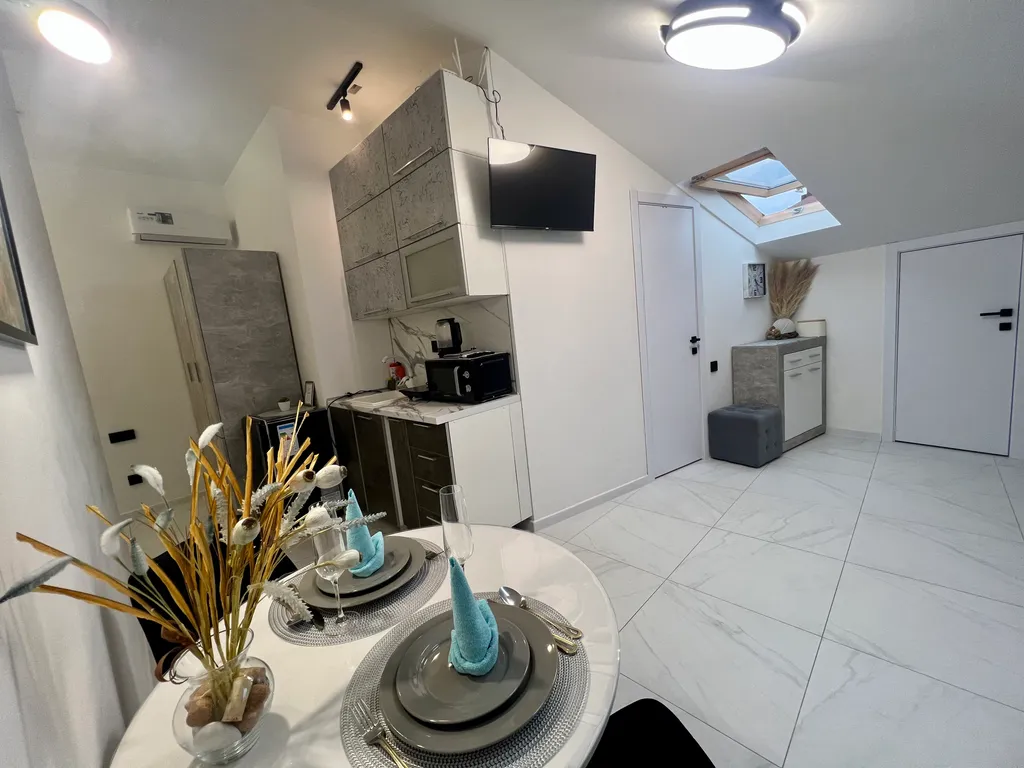 Квартира Квартира Уютная студия в центре Адлера — Сириус