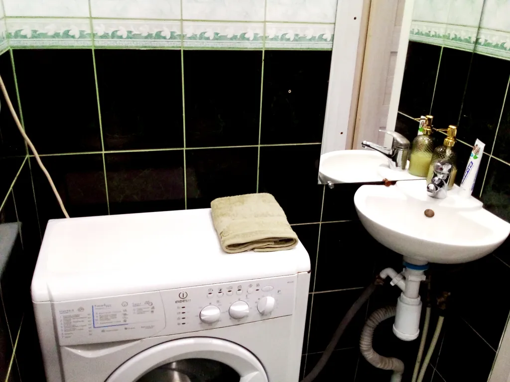 Солнечные апартаменты с панорамным окном и видом на Красную площадь